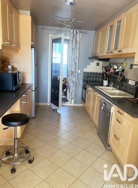 Appartement - 80 m² - 4 pièces