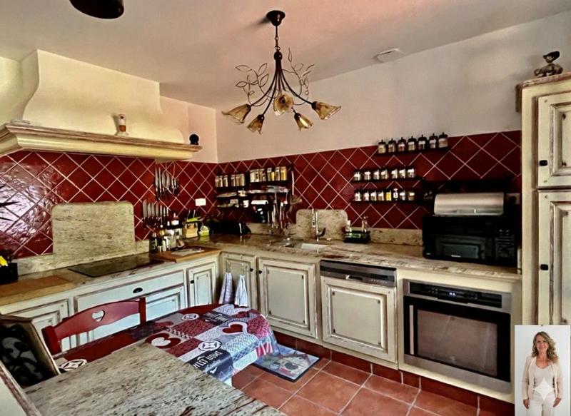 Maison - 133 m² - 8 pièces