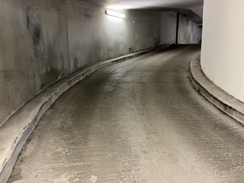 Parking / Garage - 12 m²