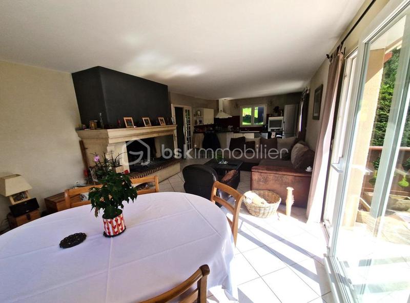 Maison - 160 m² - 6 pièces