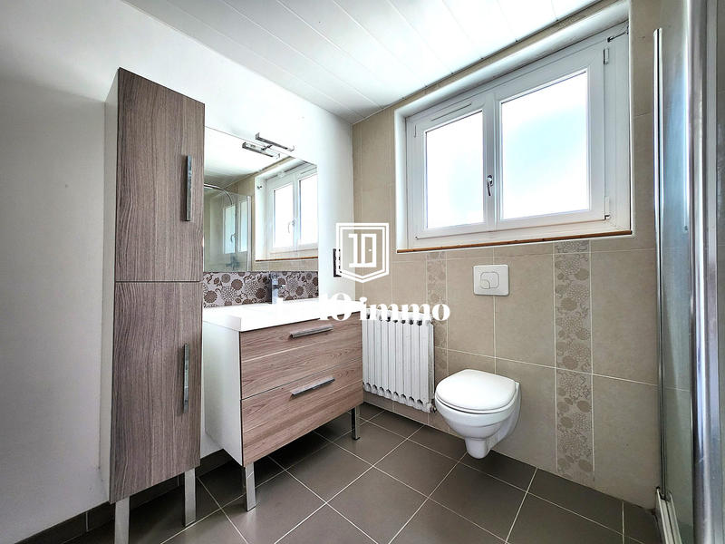 Maison - 171 m² - 8 pièces