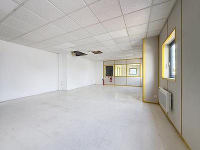 Immeuble de bureaux - 839 m²