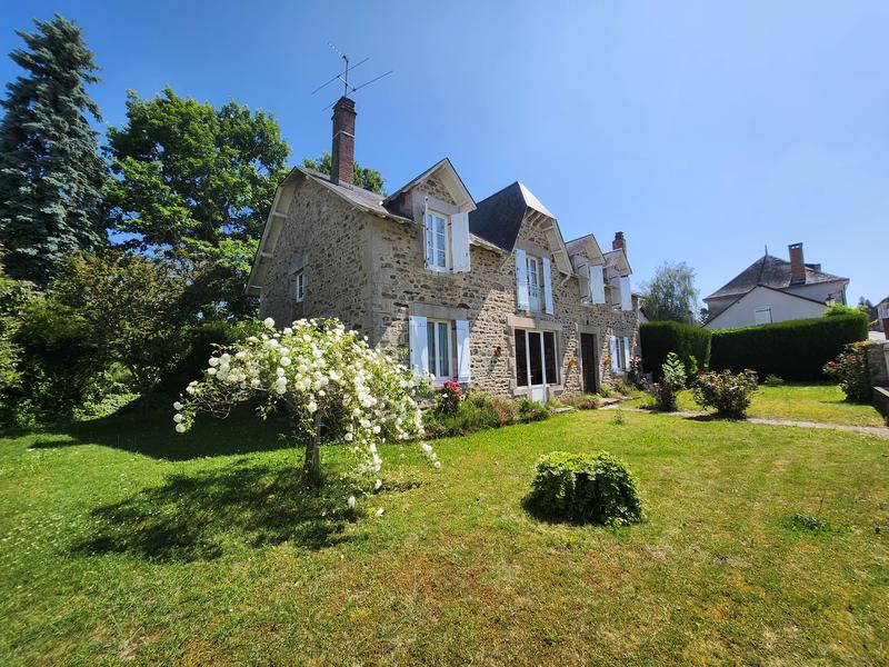 Maison ancienne - 194 m² - 9 pièces