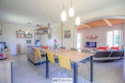 Maison - 190 m² - 7 pièces