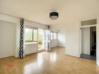 Appartement - 81 m² - 3 pièces