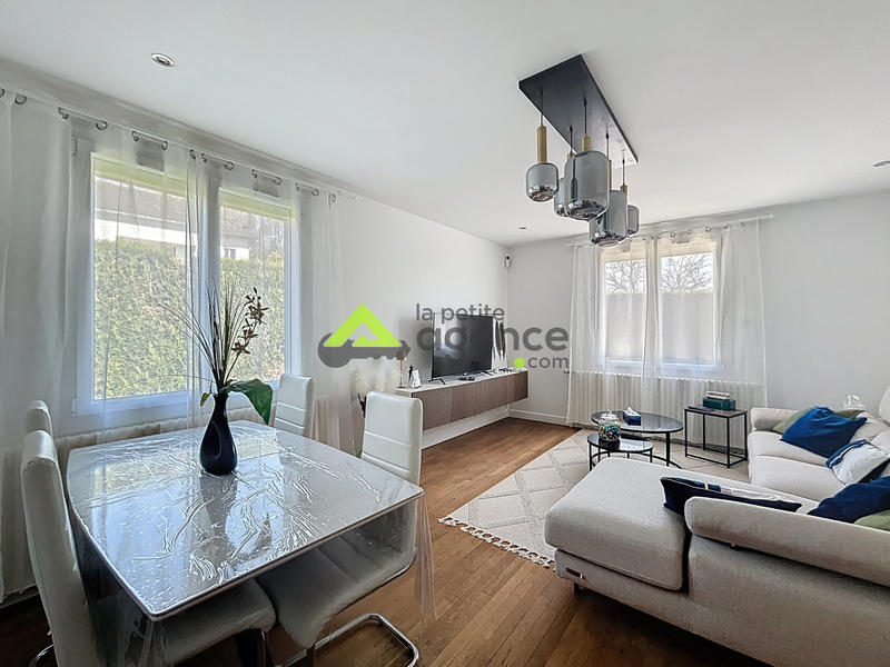 Maison - 105 m² - 4 pièces