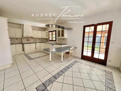 Villa - 171 m² - 7 pièces