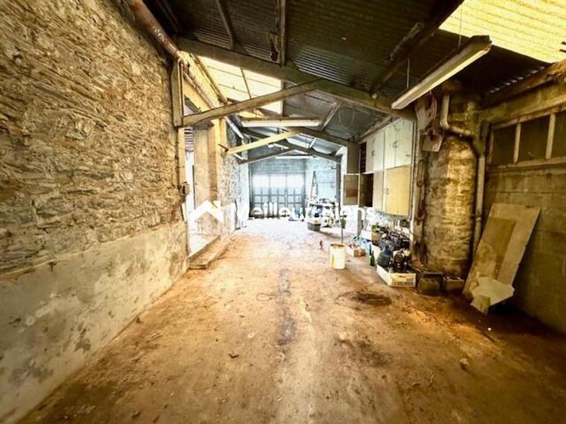 Maison - 140 m² - 9 pièces