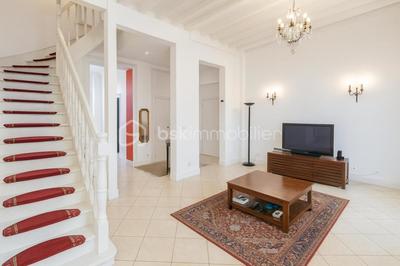 Immeuble - 295 m² - 14 pièces