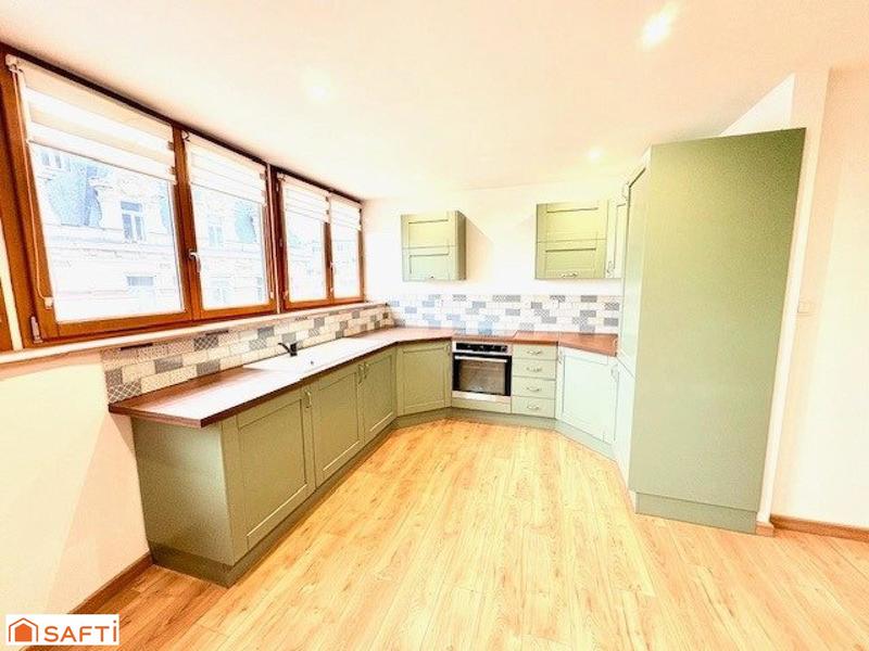 Appartement - 90 m² - 5 pièces