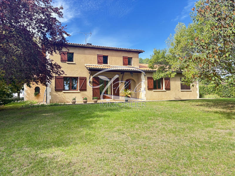 Maison ancienne - 290 m² - 8 pièces