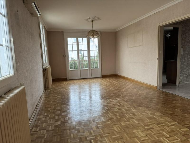 Maison traditionnelle - 79 m² - 3 pièces