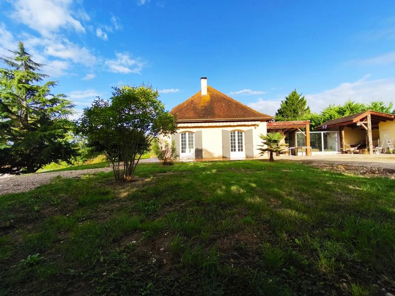 Villa - 222 m² - 7 pièces