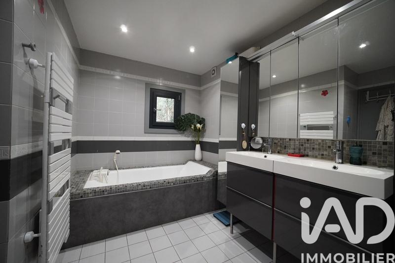 Maison de maîtres - 157 m² - 7 pièces