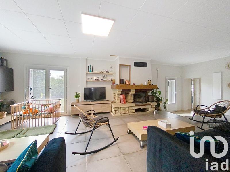 Maison - 211 m² - 8 pièces