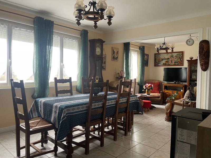 Maison - 102 m² - 5 pièces