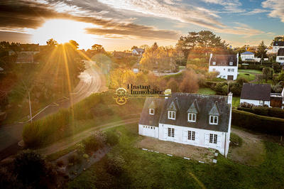 Demeure - 135 m² - 6 pièces