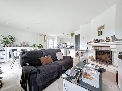 Maison - 104 m² - 5 pièces