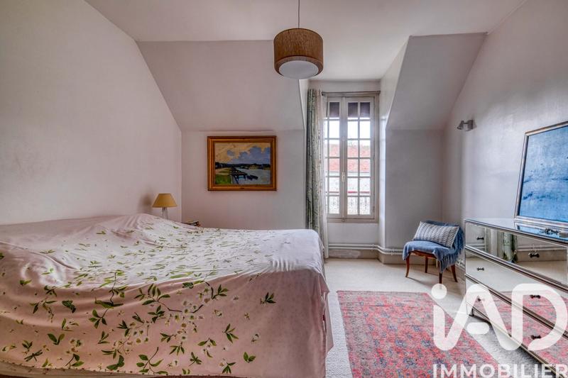 Maison - 166 m² - 6 pièces