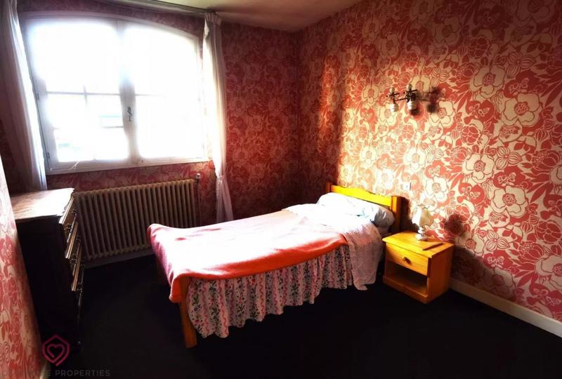 Villa - 170 m² - 9 pièces