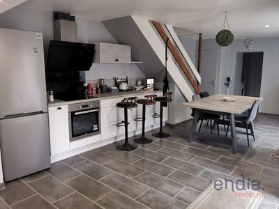 Maison - 139 m² - 8 pièces