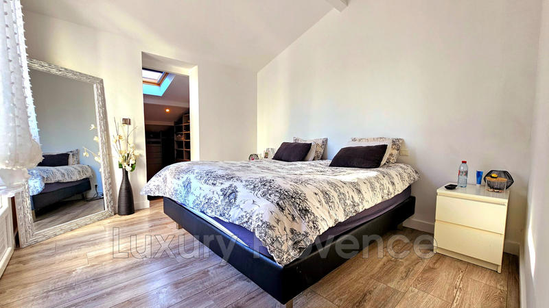 Villa - 164 m² - 5 pièces