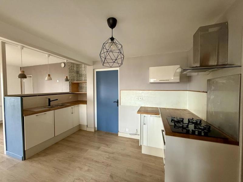 Appartement - 120 m² - 5 pièces