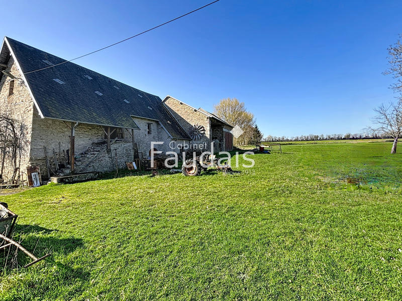 Maison - 210 m² - 1 pièce