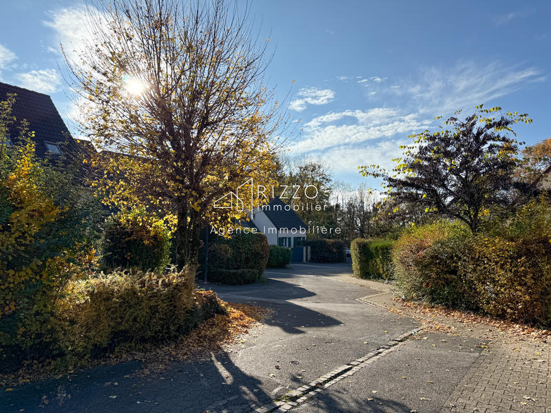 Maison - 121 m² - 5 pièces