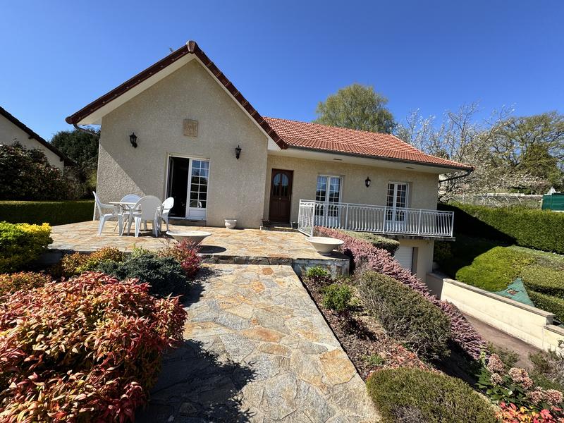 Maison - 140 m² - 5 pièces