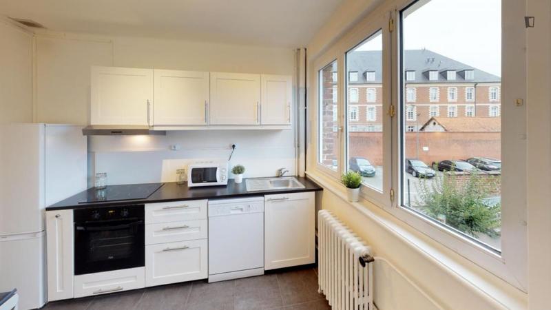 Chambre - 13 m² - 4 pièces