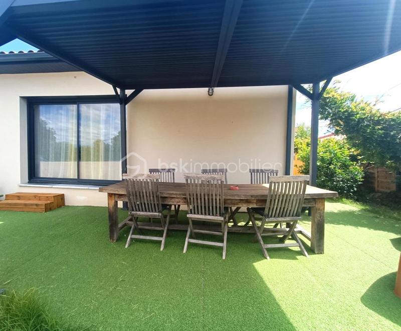 Maison - 102 m² - 5 pièces