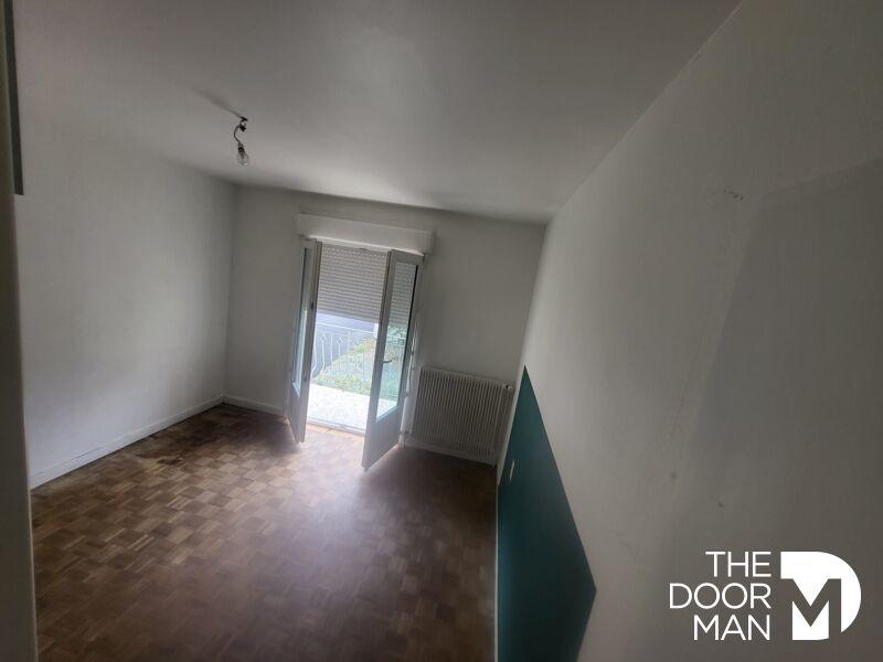 Appartement - 98 m² - 5 pièces