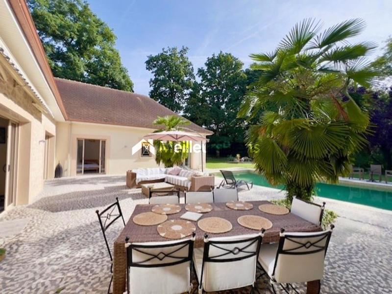 Villa - 475 m² - 10 pièces