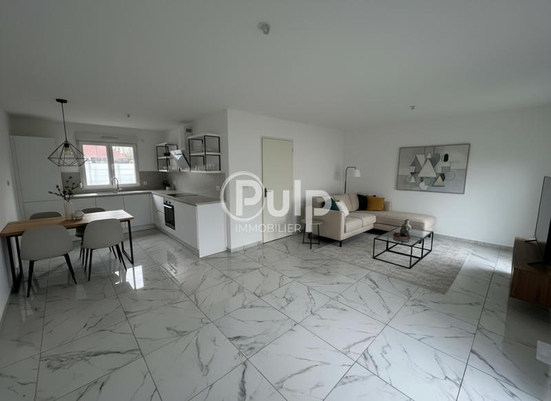 Maison - 95 m² - 5 pièces