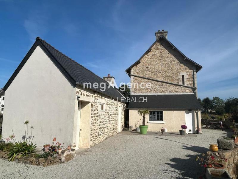 Maison - 127 m² - 8 pièces