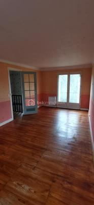 Maison - 97 m² - 5 pièces