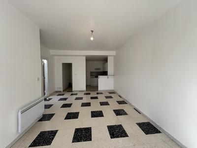 Immeuble - 134 m² - 7 pièces