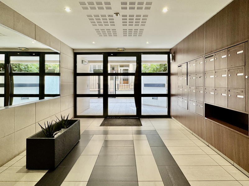 Appartement - 80 m² - 3 pièces