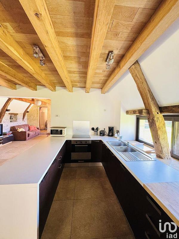 Maison - 200 m² - 6 pièces