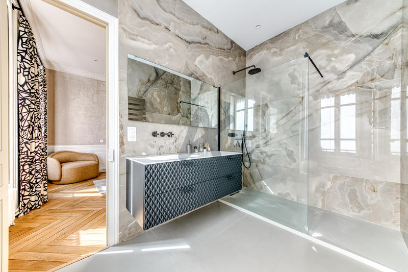 Appartement - 223 m² - 5 pièces