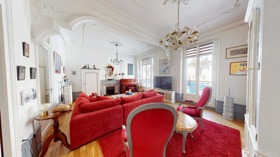 Appartement - 99 m² - 4 pièces