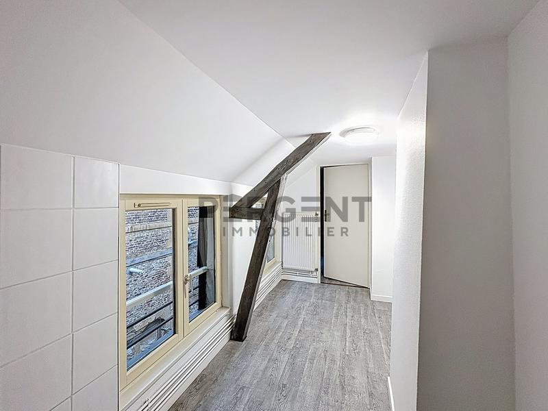 Appartement - 118 m² - 6 pièces