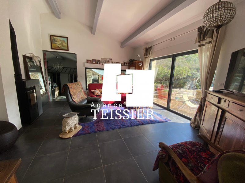 Maison - 165 m² - 8 pièces