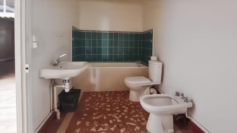 Maison - 260 m² - 9 pièces