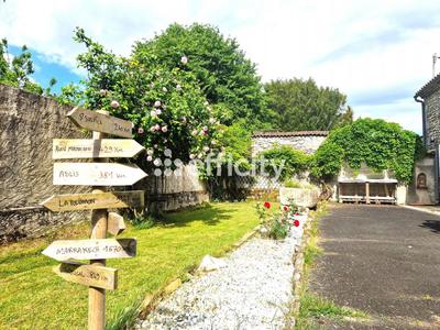 Maison - 195 m² - 7 pièces