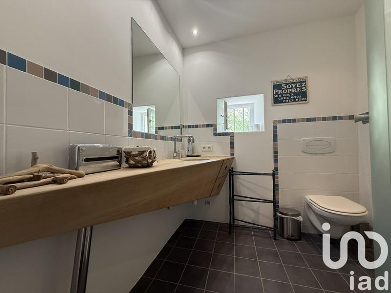 Maison - 245 m² - 8 pièces