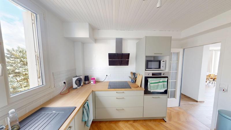 Appartement - 85 m² - 3 pièces