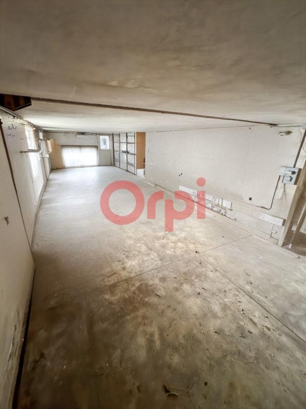 Maison - 180 m² - 4 pièces