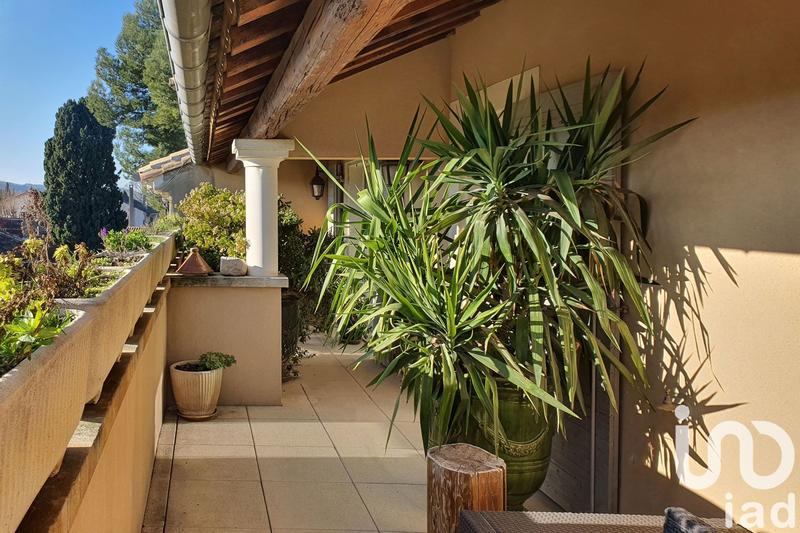 Maison - 160 m² - 7 pièces